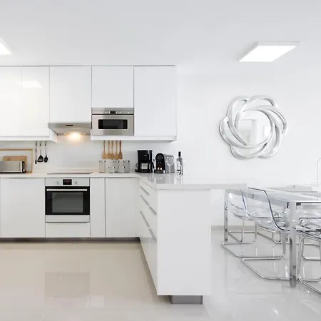 Listen The Rocks - 232 Costa Del Silencio